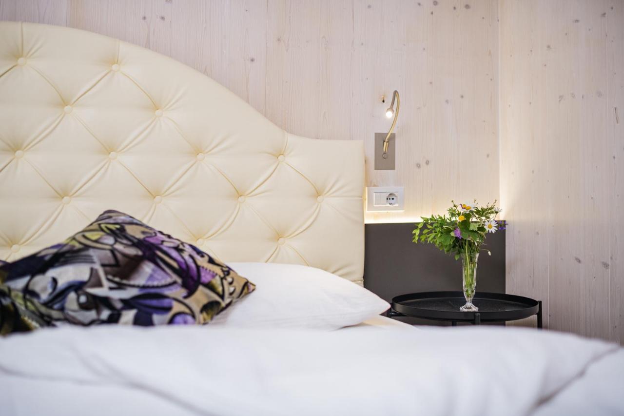 Myloisl Apartments ลูตาโก ภายนอก รูปภาพ